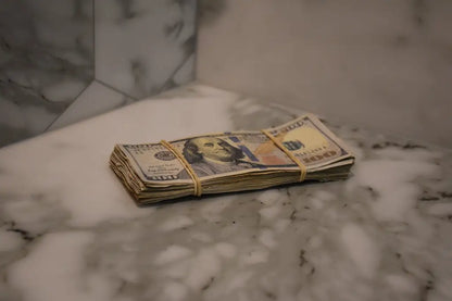 Ultra Aged Movie Prop Money - 100 Dollar Bills 1 Band