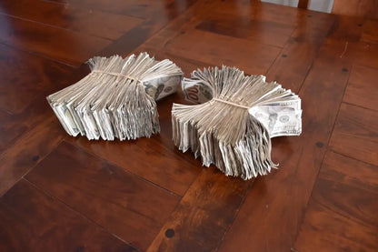 Ultra Realistic Movie Prop Money - 100 Dollar Bills 20 Bands